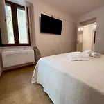 Pensión Sardinian Gallery S'iscola 3*