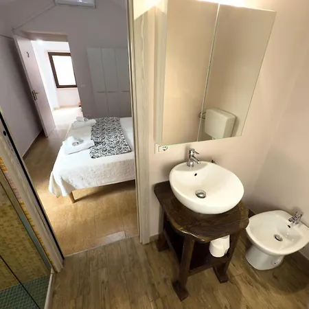 Sardinian Gallery S'iscola Guest house *